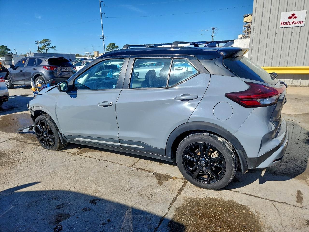 2021 NISSAN KICKS