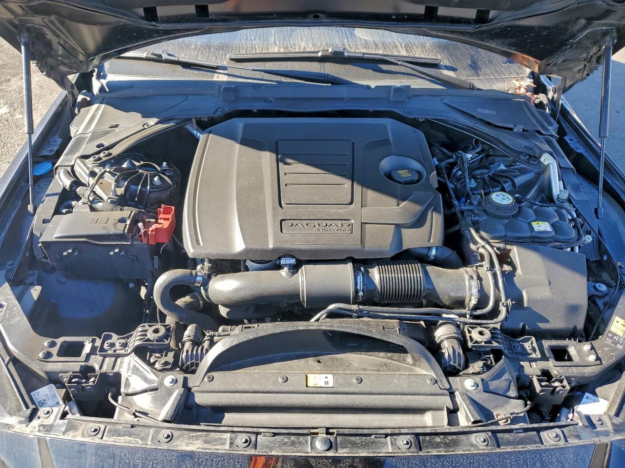 2018 JAGUAR XE