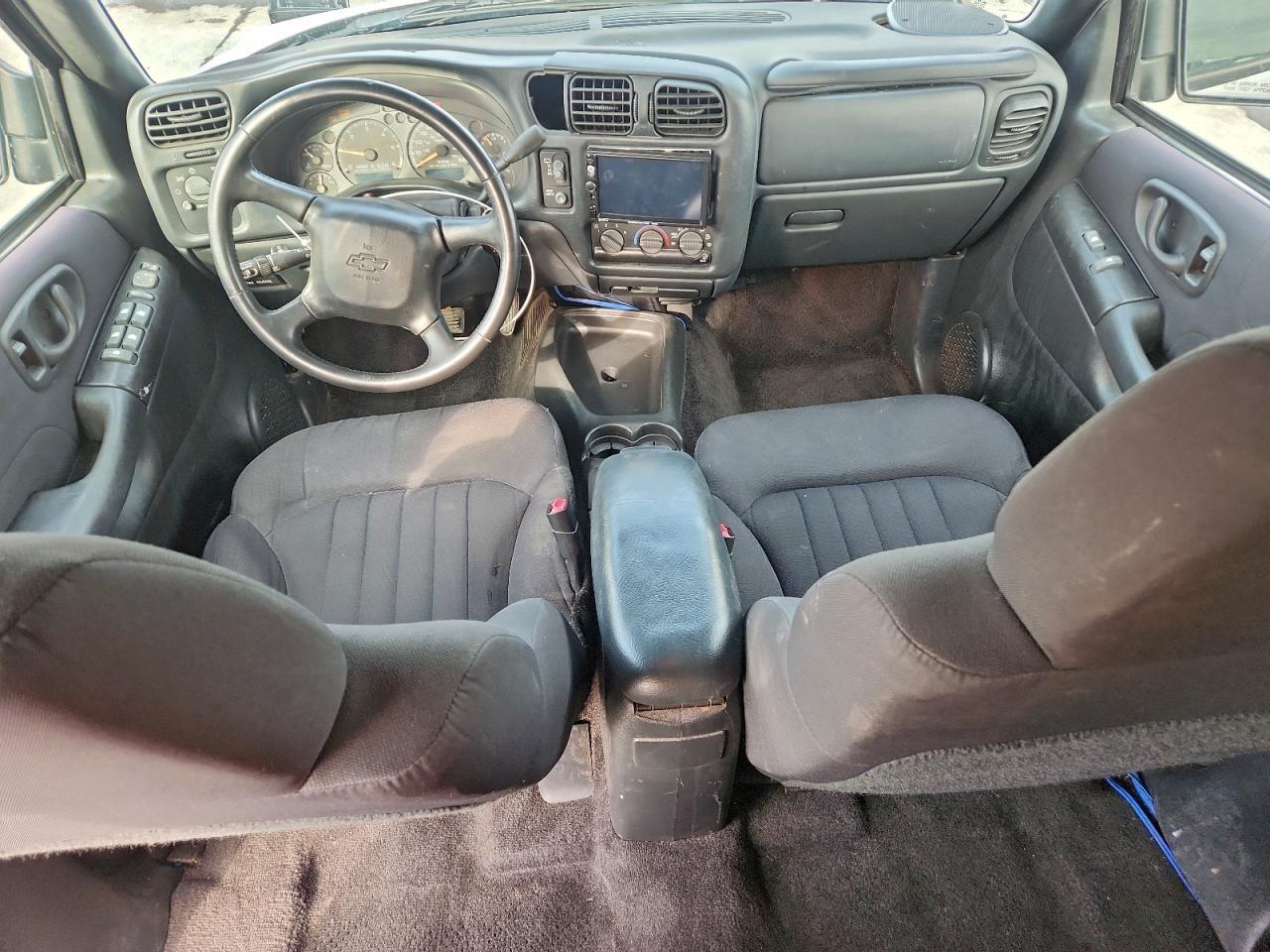 2004 CHEVROLET BLAZER
