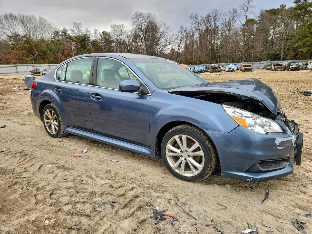 2013 SUBARU Legacy