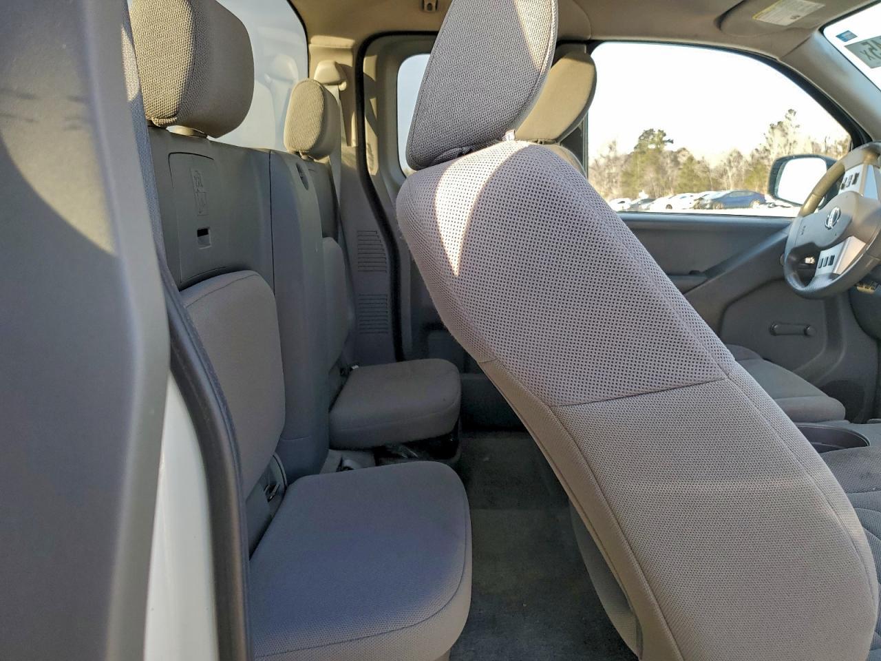 2017 NISSAN Frontier