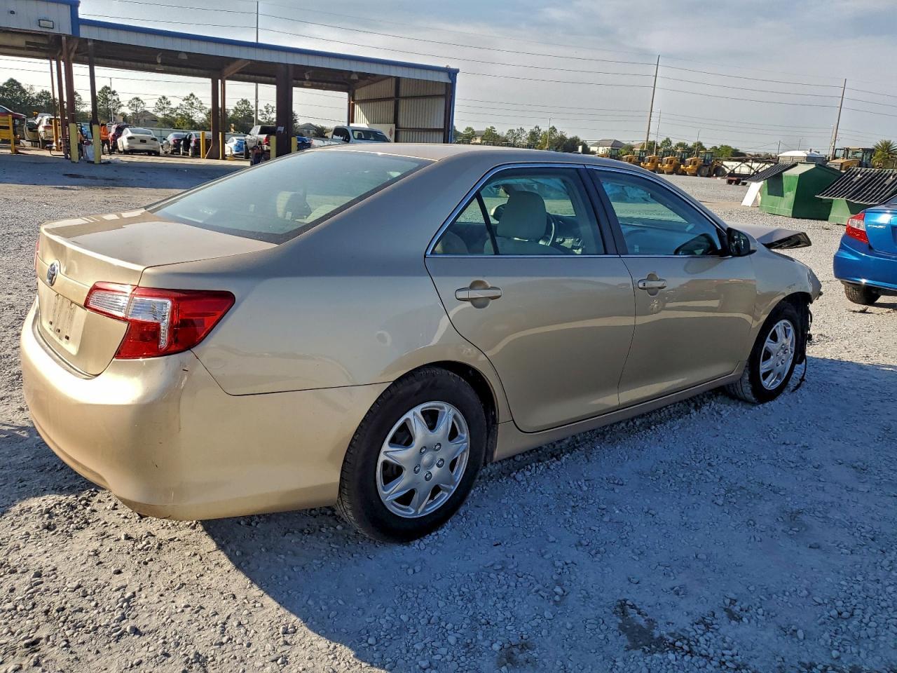 2012 TOYOTA CAMRY