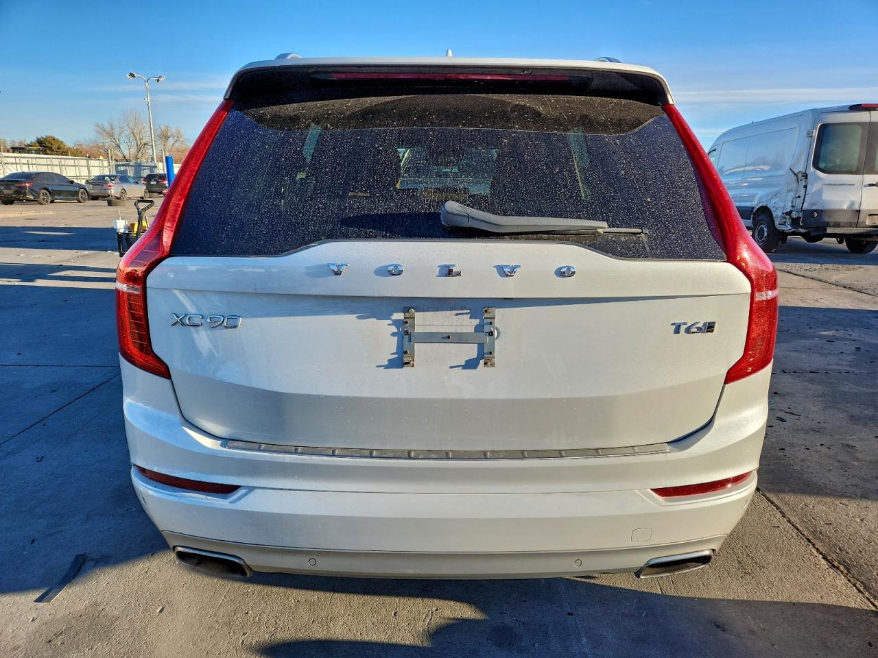 2018 VOLVO XC90