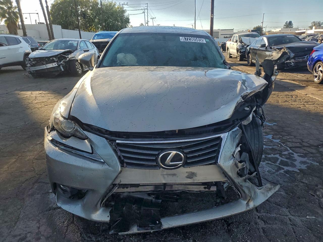 2016 LEXUS IS 200t