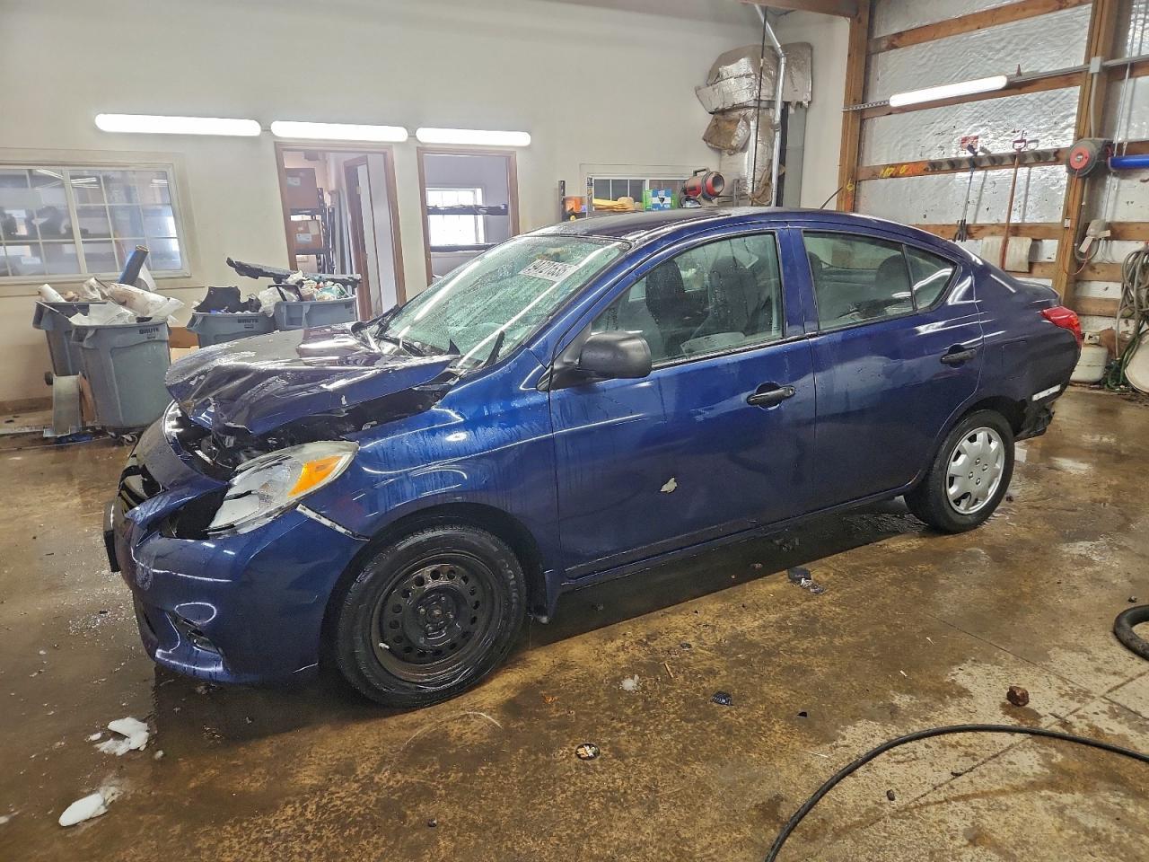 2014 NISSAN VERSA