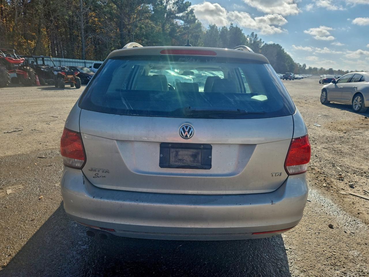 2011 VOLKSWAGEN JETTA