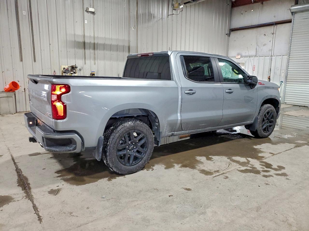 2024 CHEVROLET Silverado