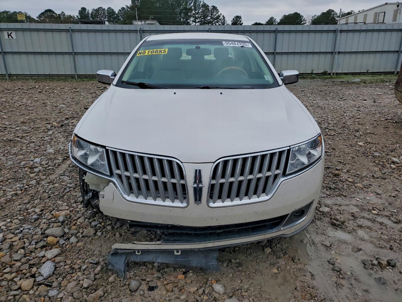 2011 LINCOLN MKZ