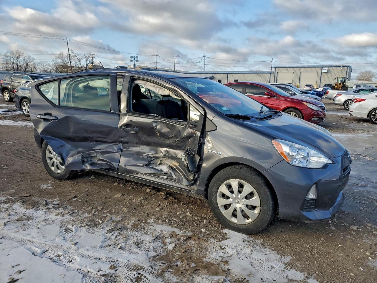 2014 TOYOTA Prius c