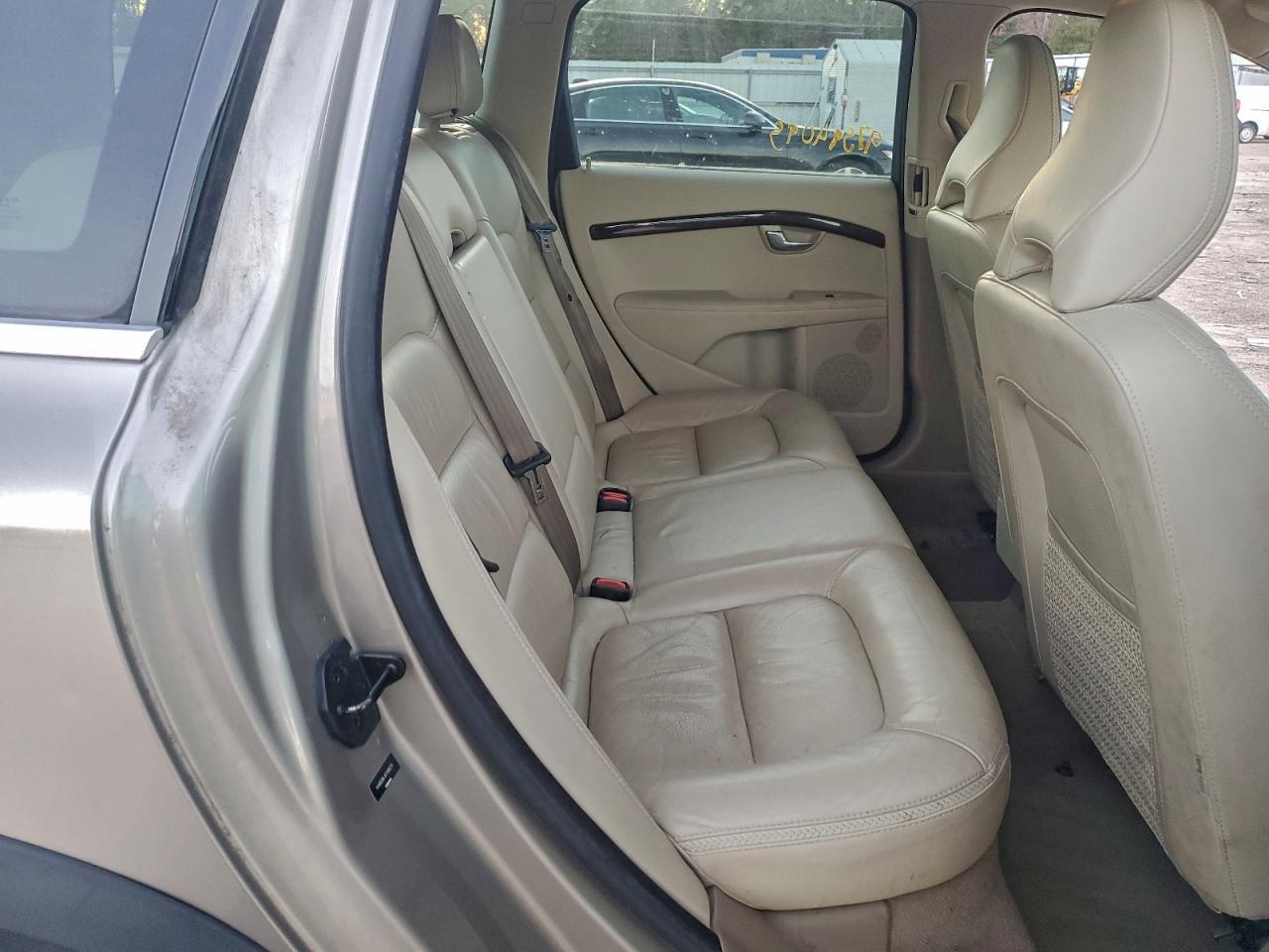 2012 VOLVO XC70