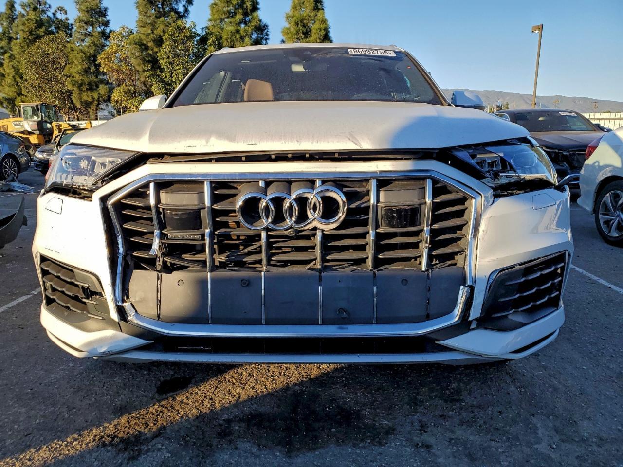 2023 AUDI Q7