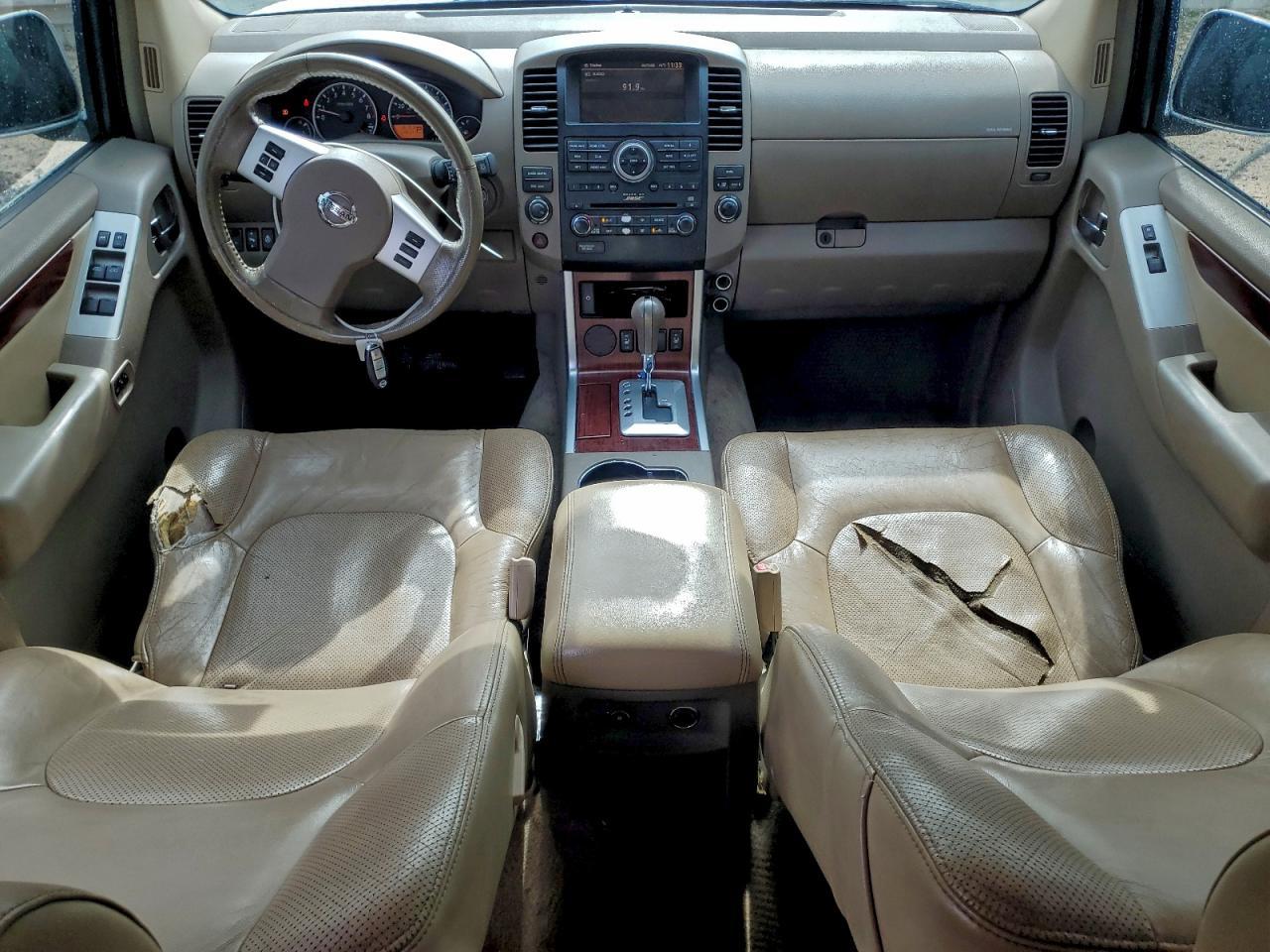 2011 NISSAN PATHFINDER