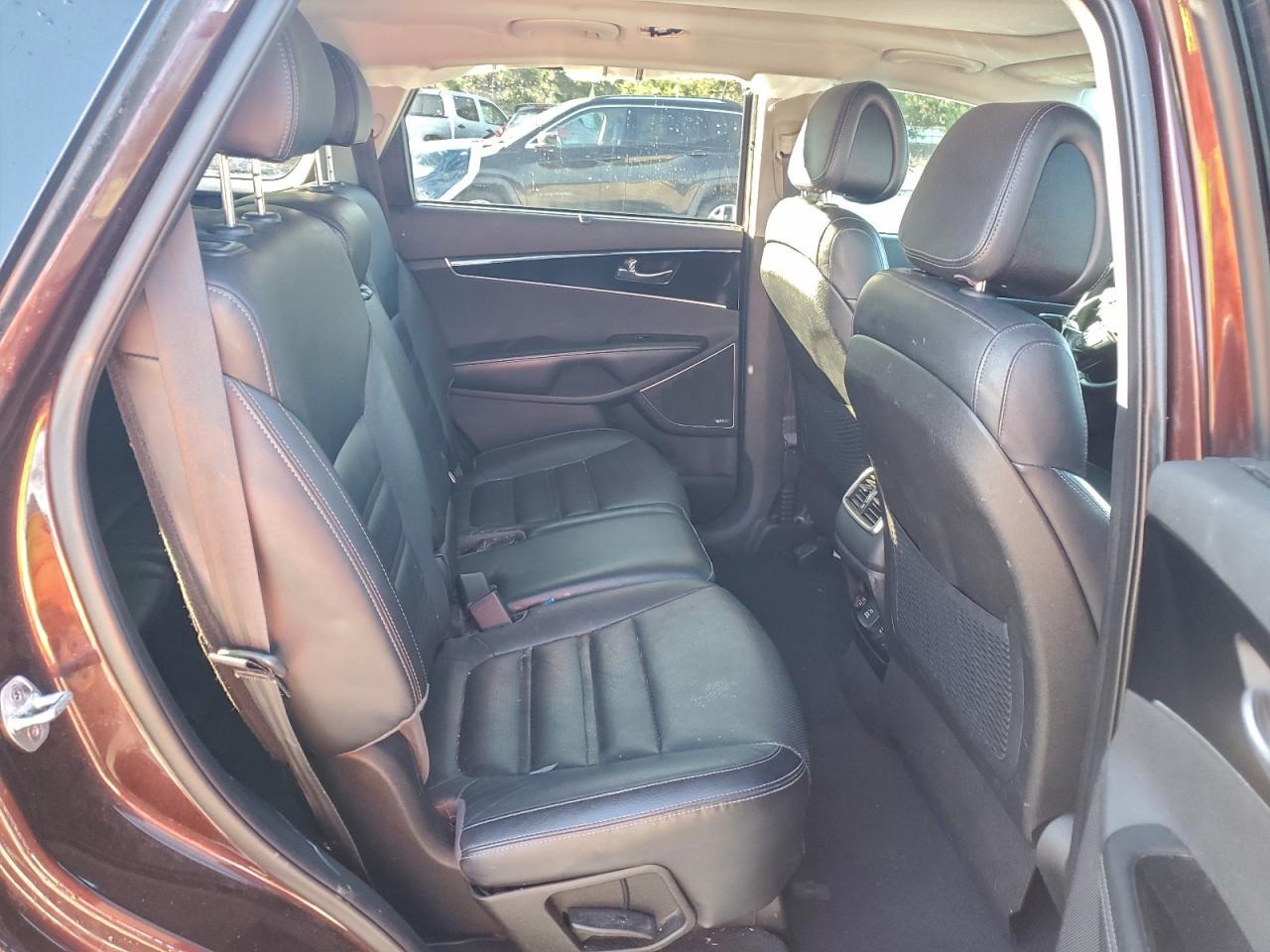 2016 KIA SORENTO