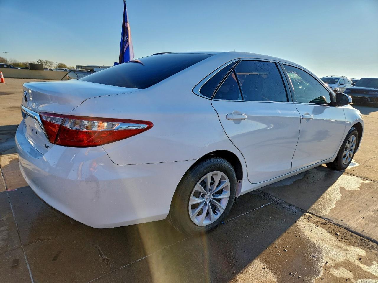 2016 TOYOTA CAMRY