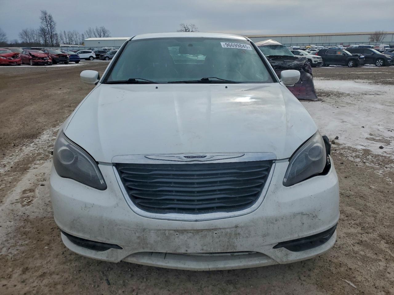 2013 CHRYSLER 200