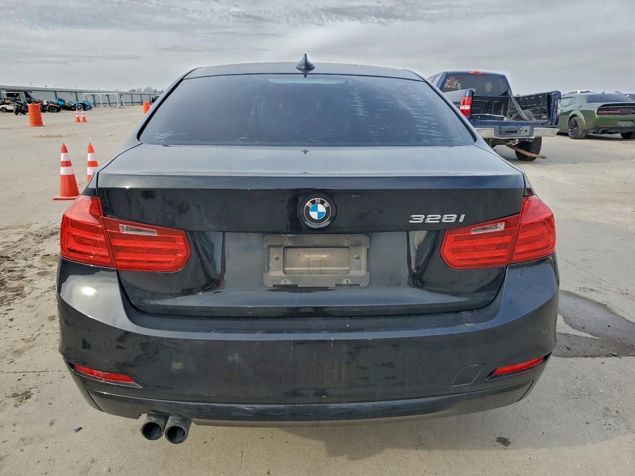 2013 BMW 3 SERIES