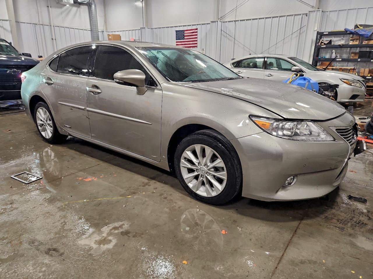 2015 LEXUS ES 300H