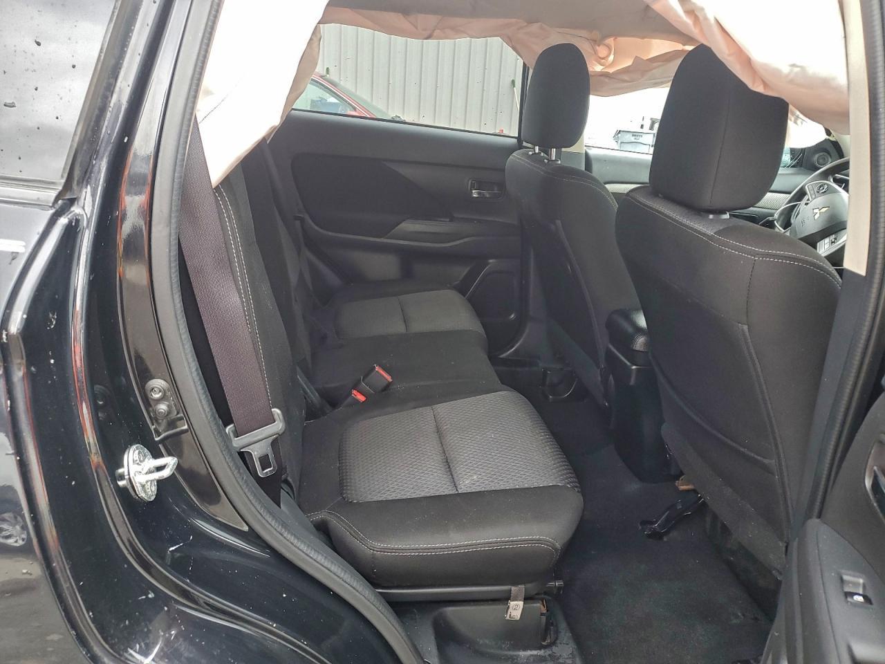 2018 MITSUBISHI outlander