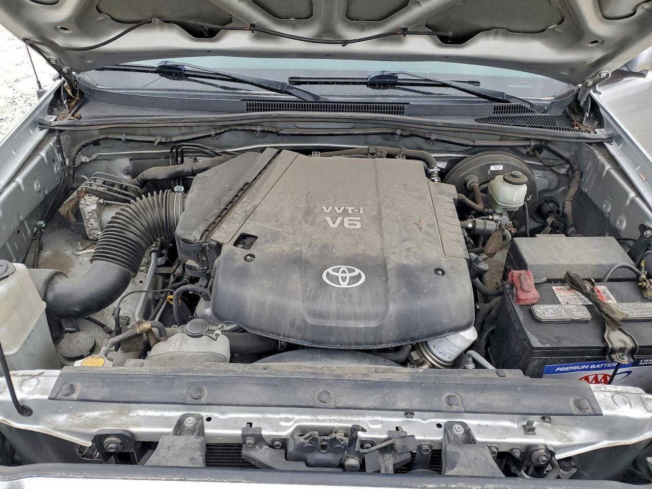 2010 TOYOTA TACOMA