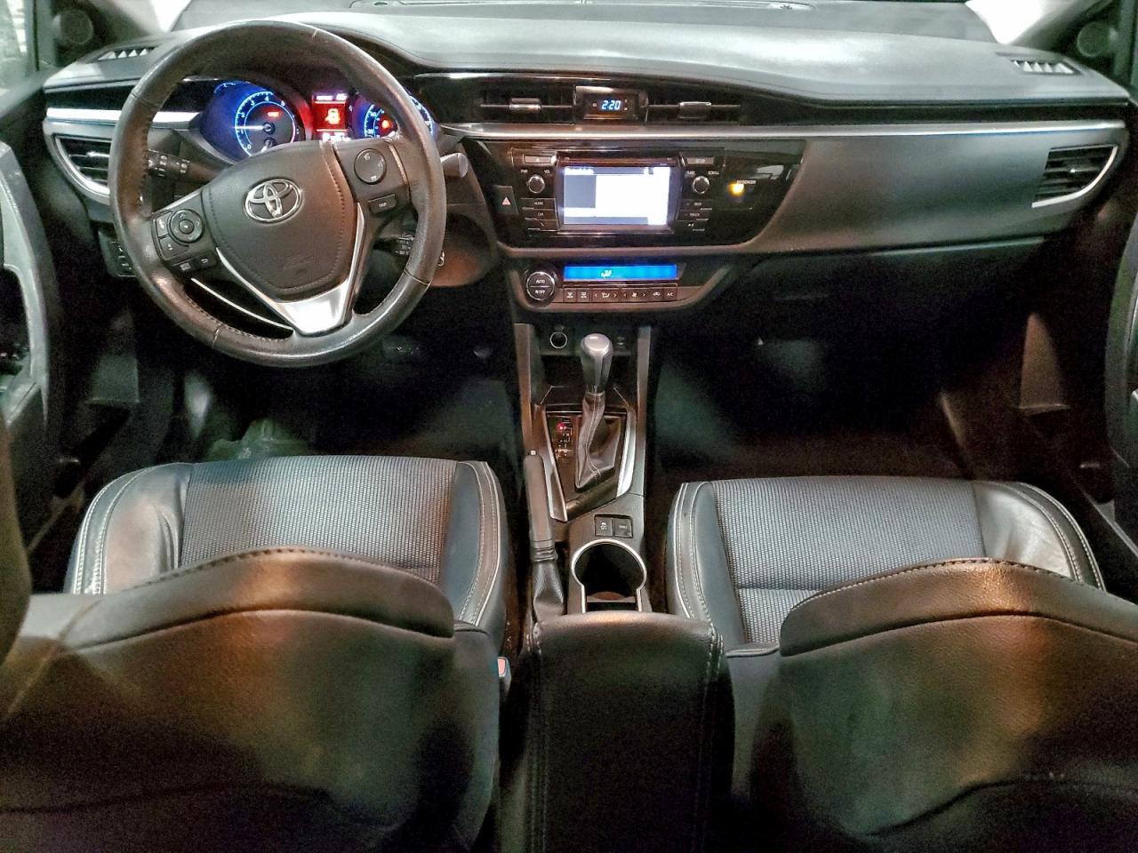 2015 TOYOTA COROLLA