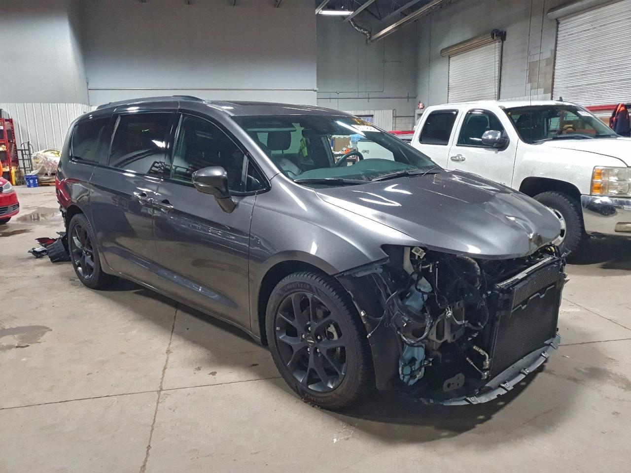 2022 CHRYSLER Pacifica