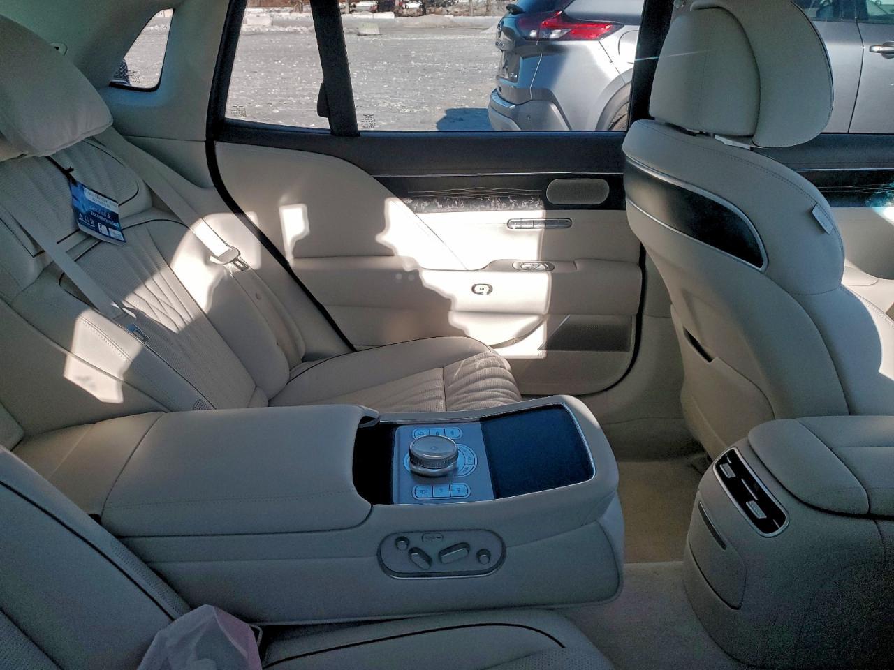 2025 GENESIS G90