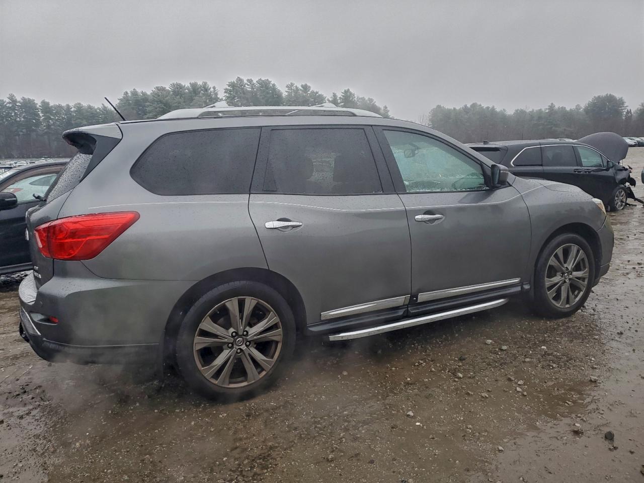 2018 NISSAN PATHFINDER