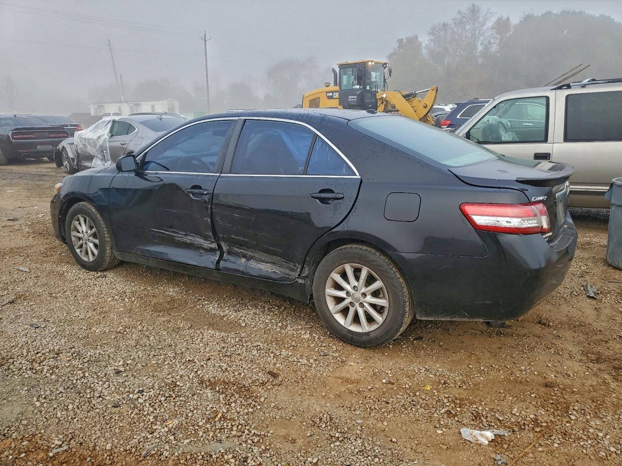 2011 TOYOTA CAMRY