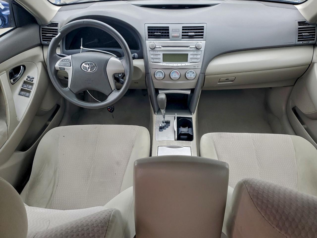 2011 TOYOTA CAMRY