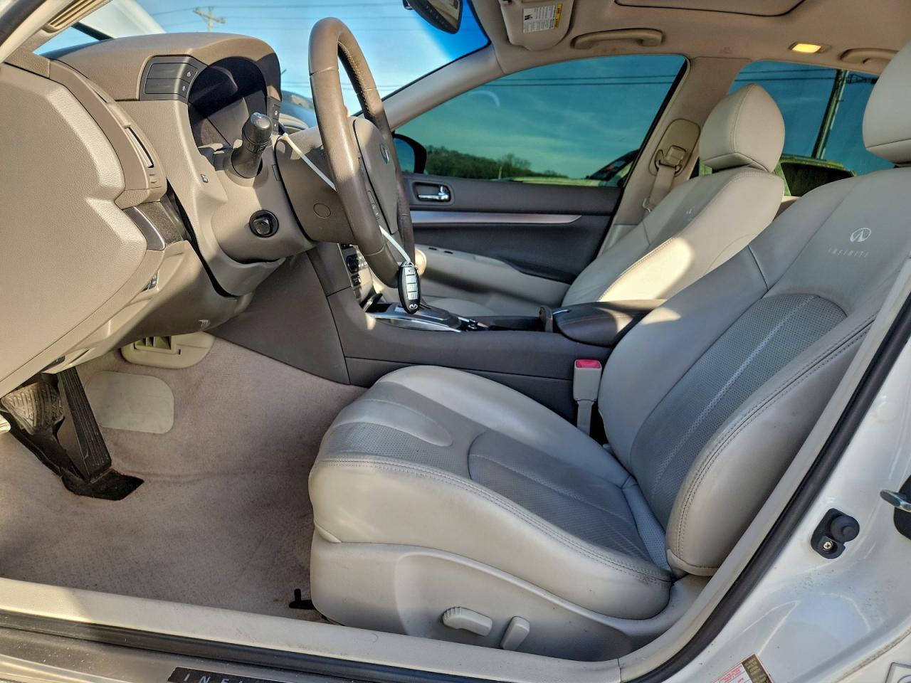 2012 INFINITI G37