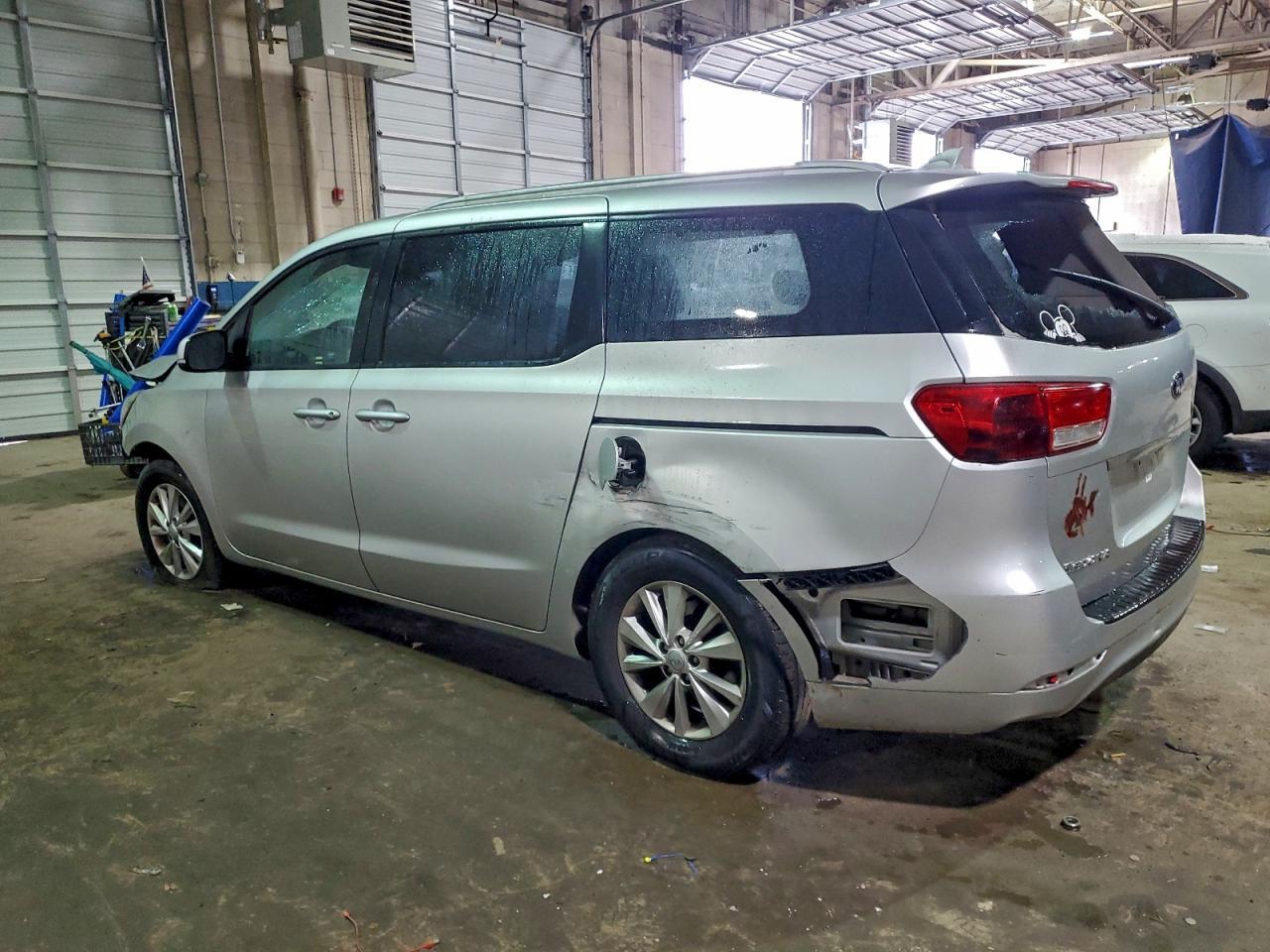 2015 KIA SEDONA