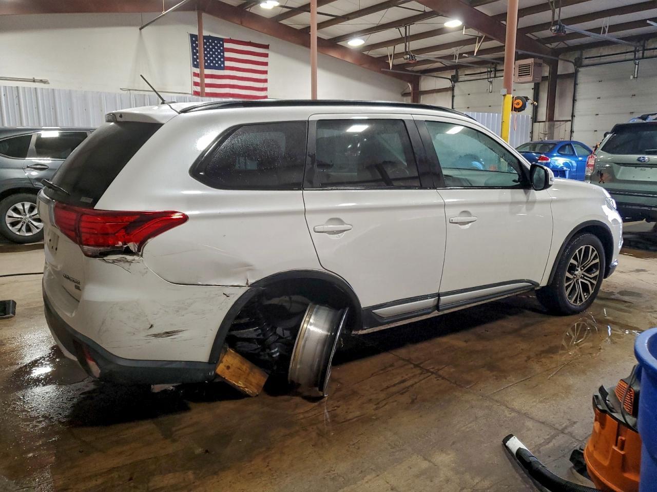2016 MITSUBISHI outlander