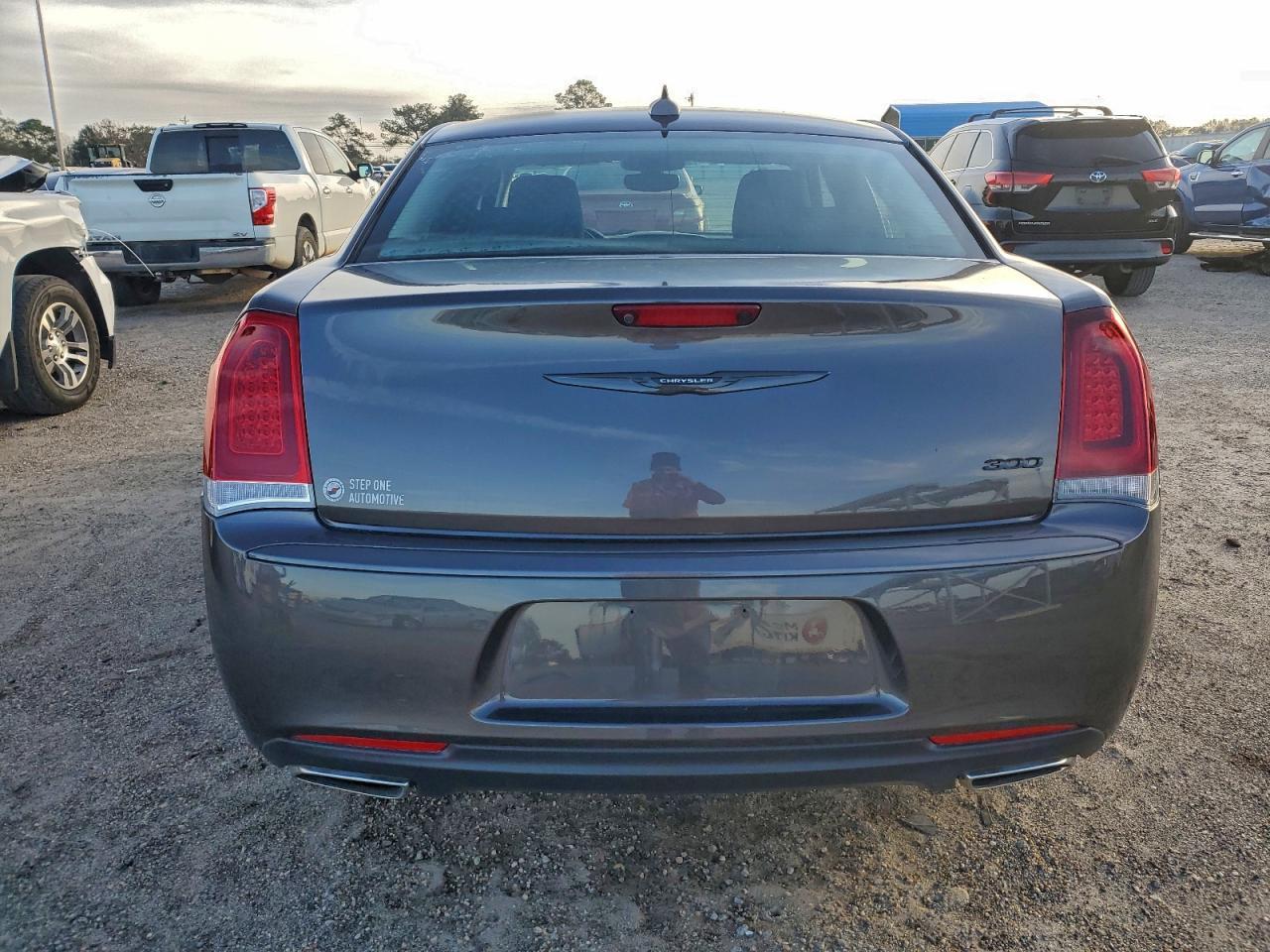 2023 CHRYSLER 300
