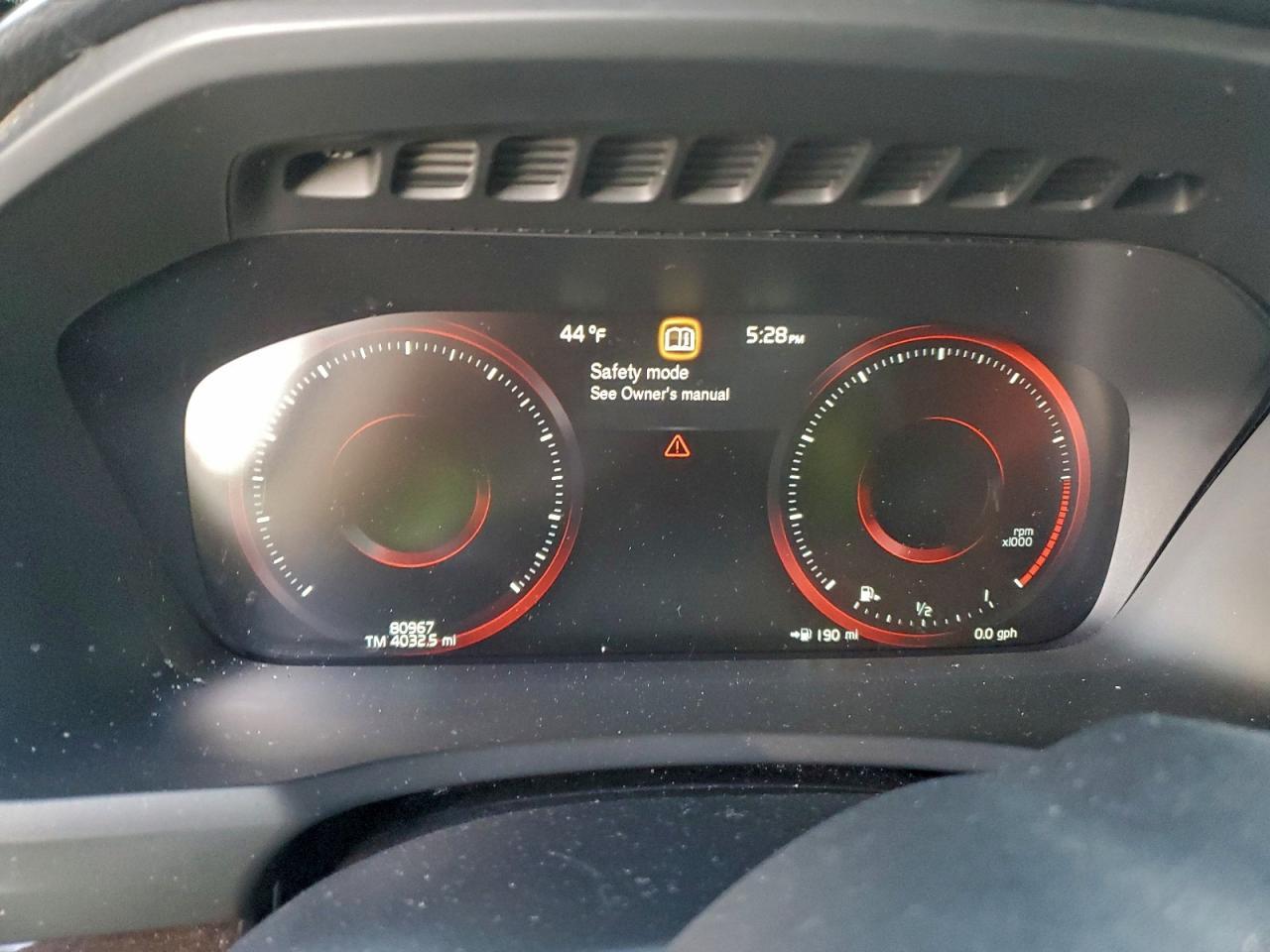 2018 VOLVO XC90