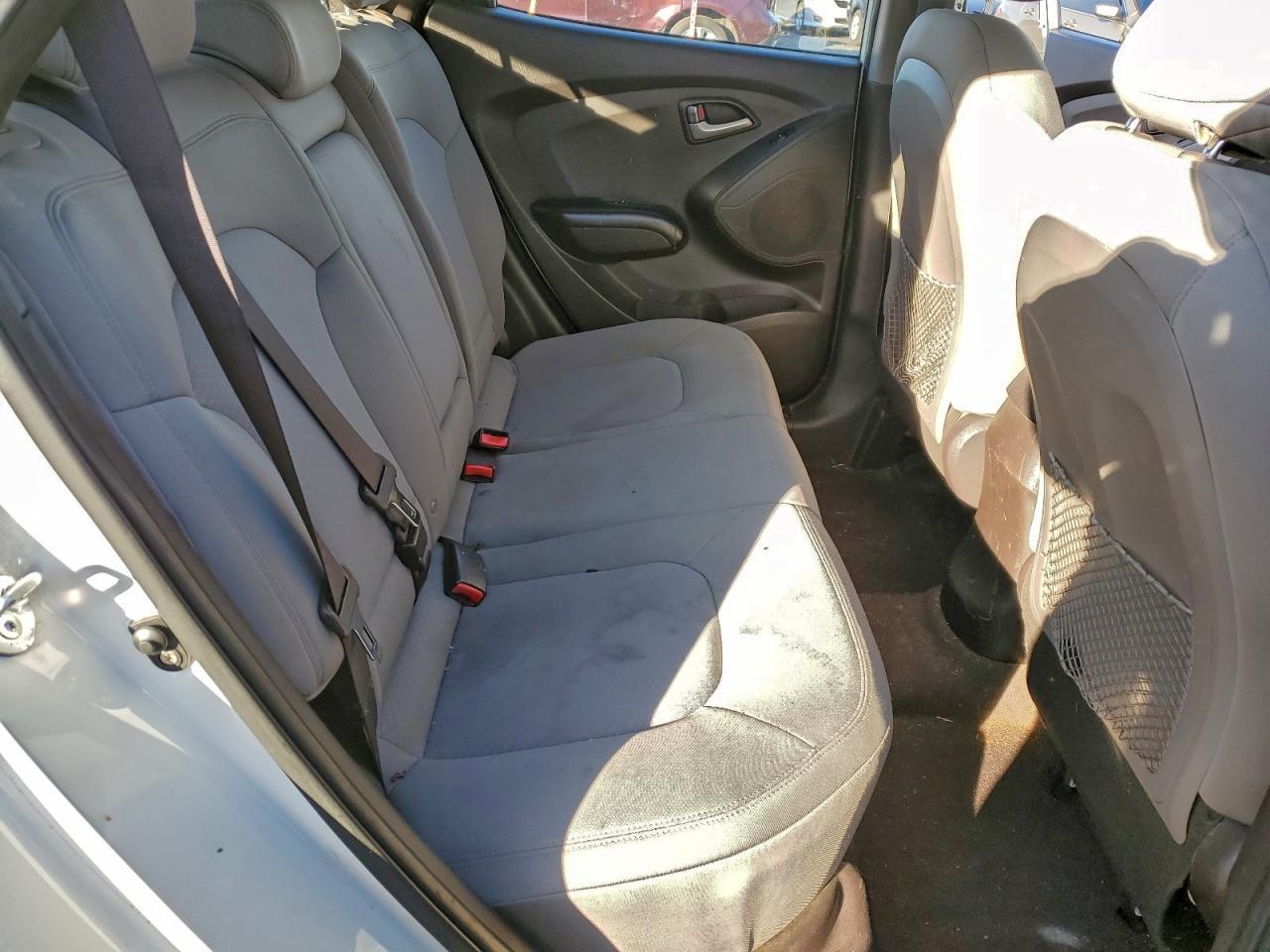 2011 HYUNDAI TUCSON