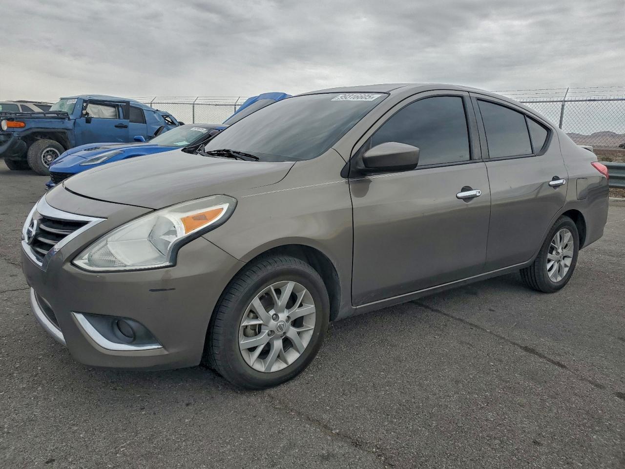 2015 NISSAN VERSA