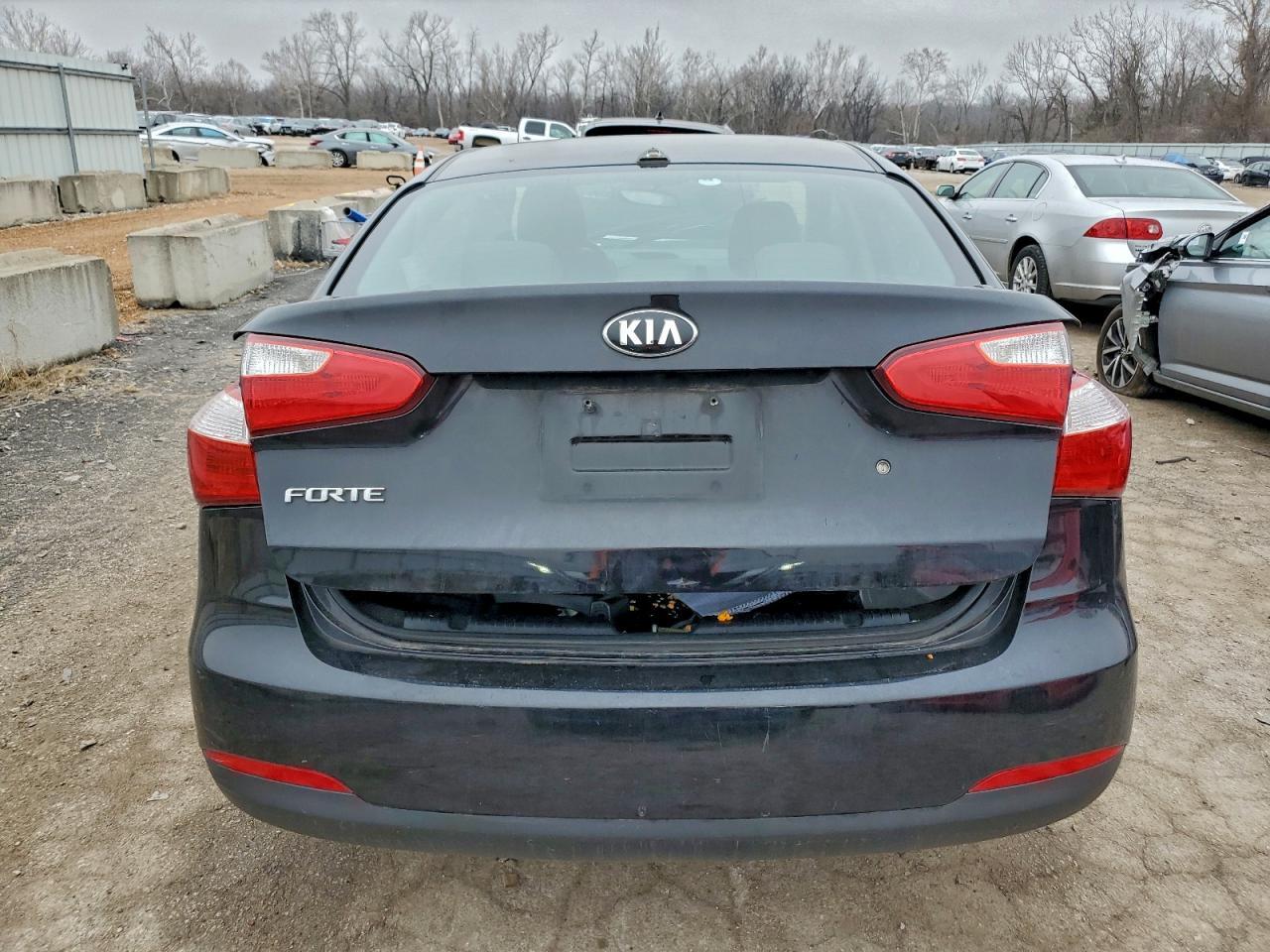 2015 KIA FORTE