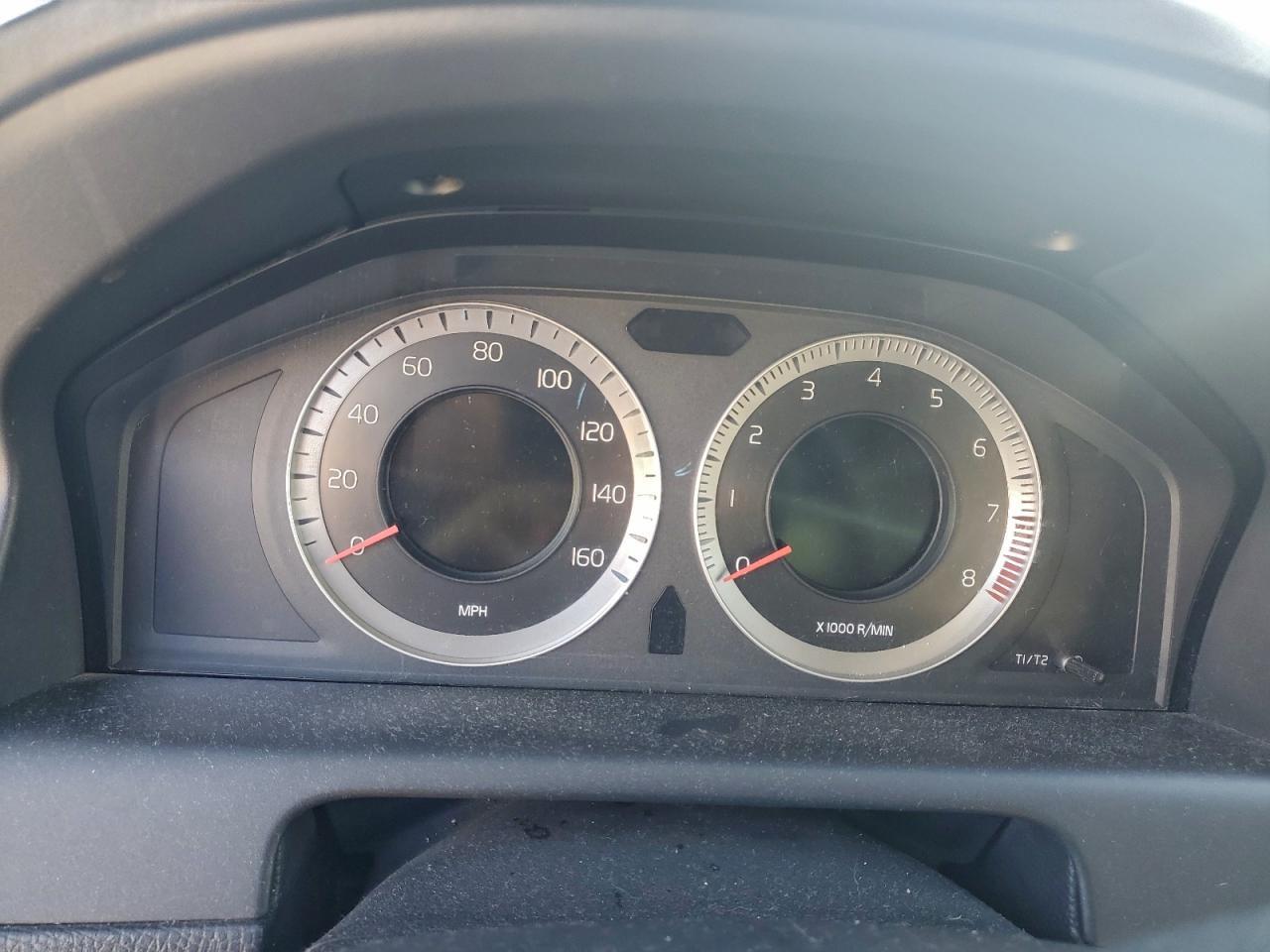 2010 VOLVO XC60