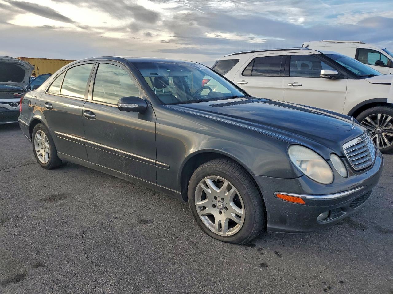 2004 MERCEDES-BENZ E-Class