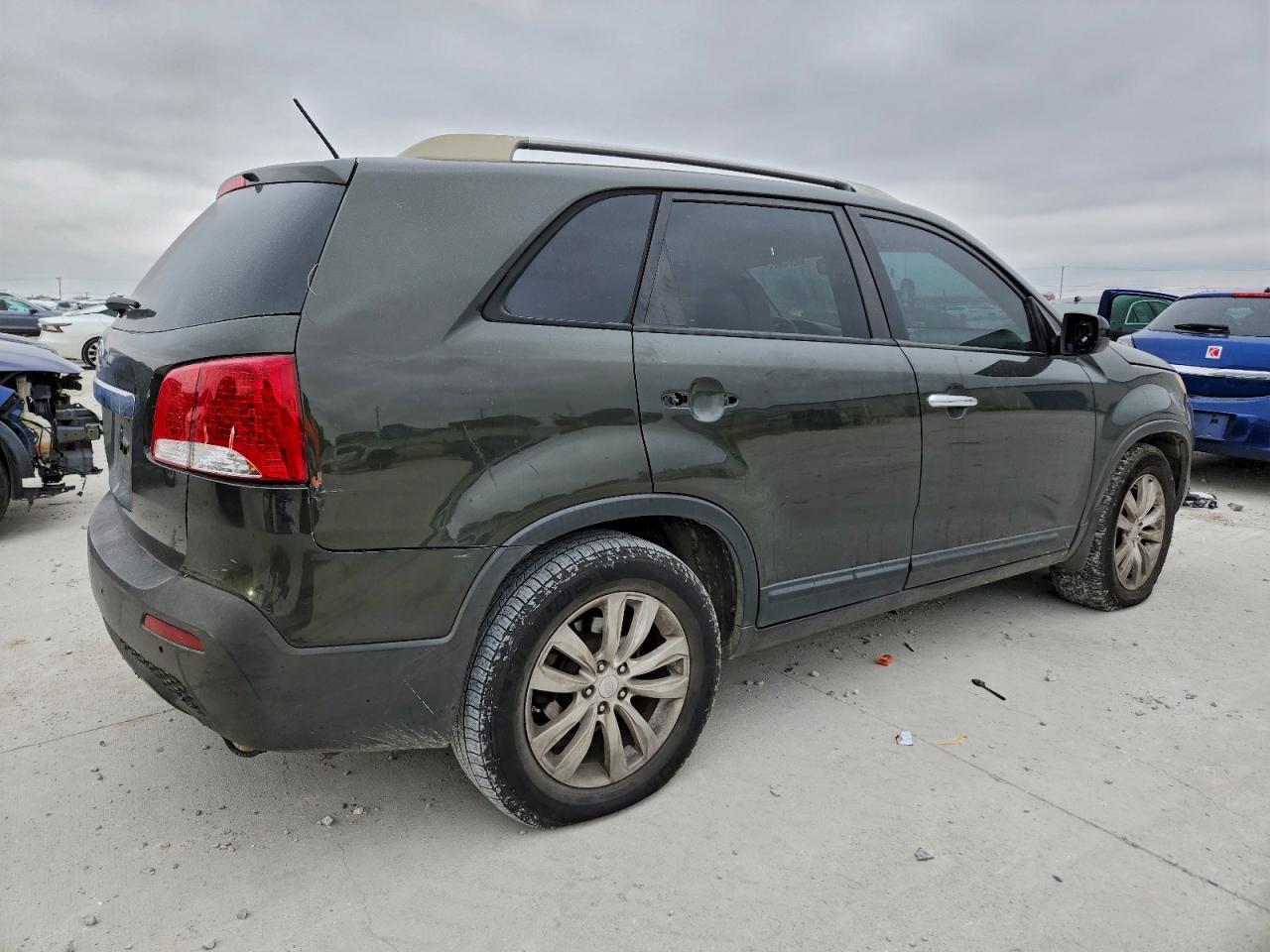 2013 KIA SORENTO