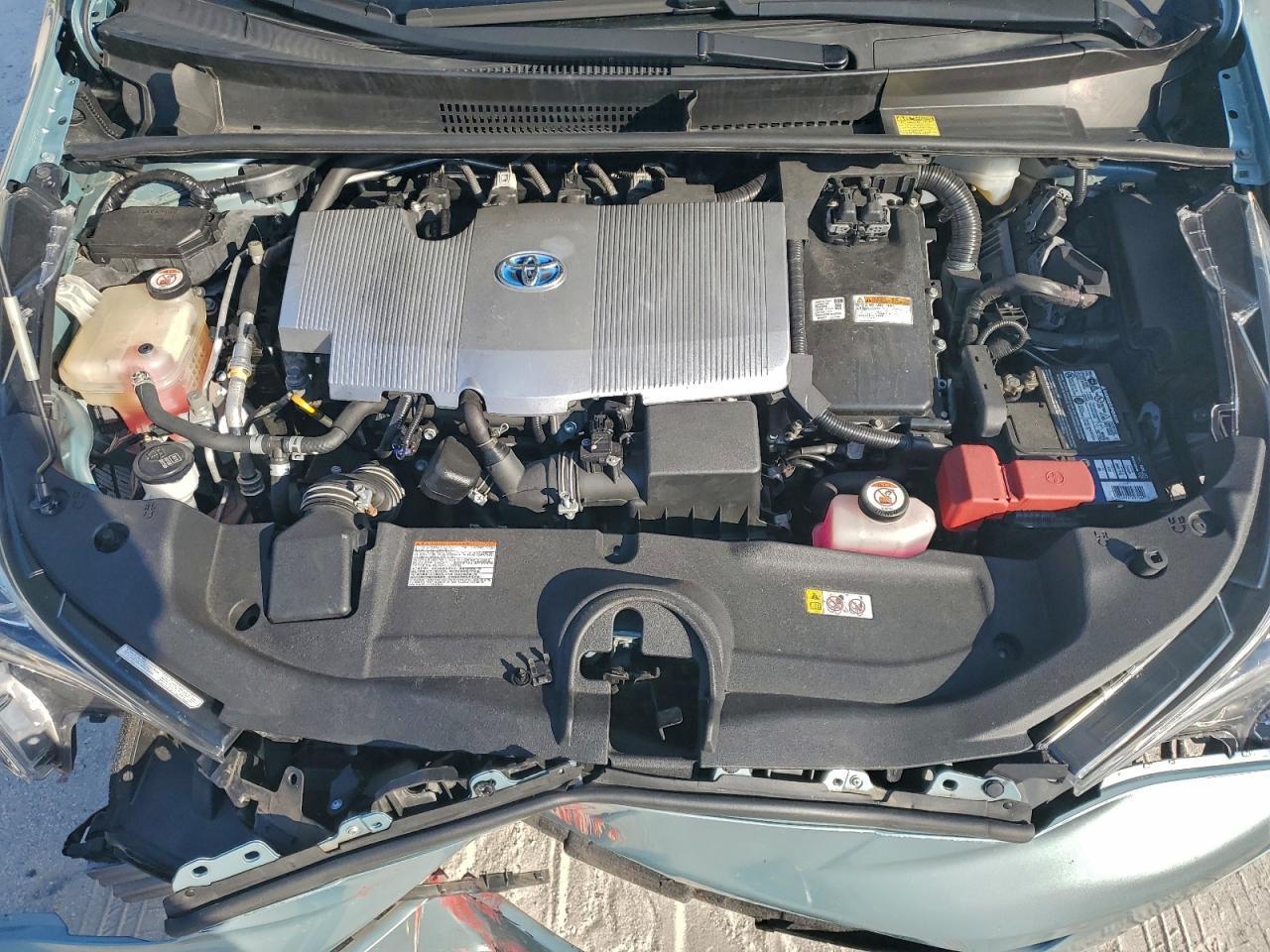 2016 TOYOTA PRIUS