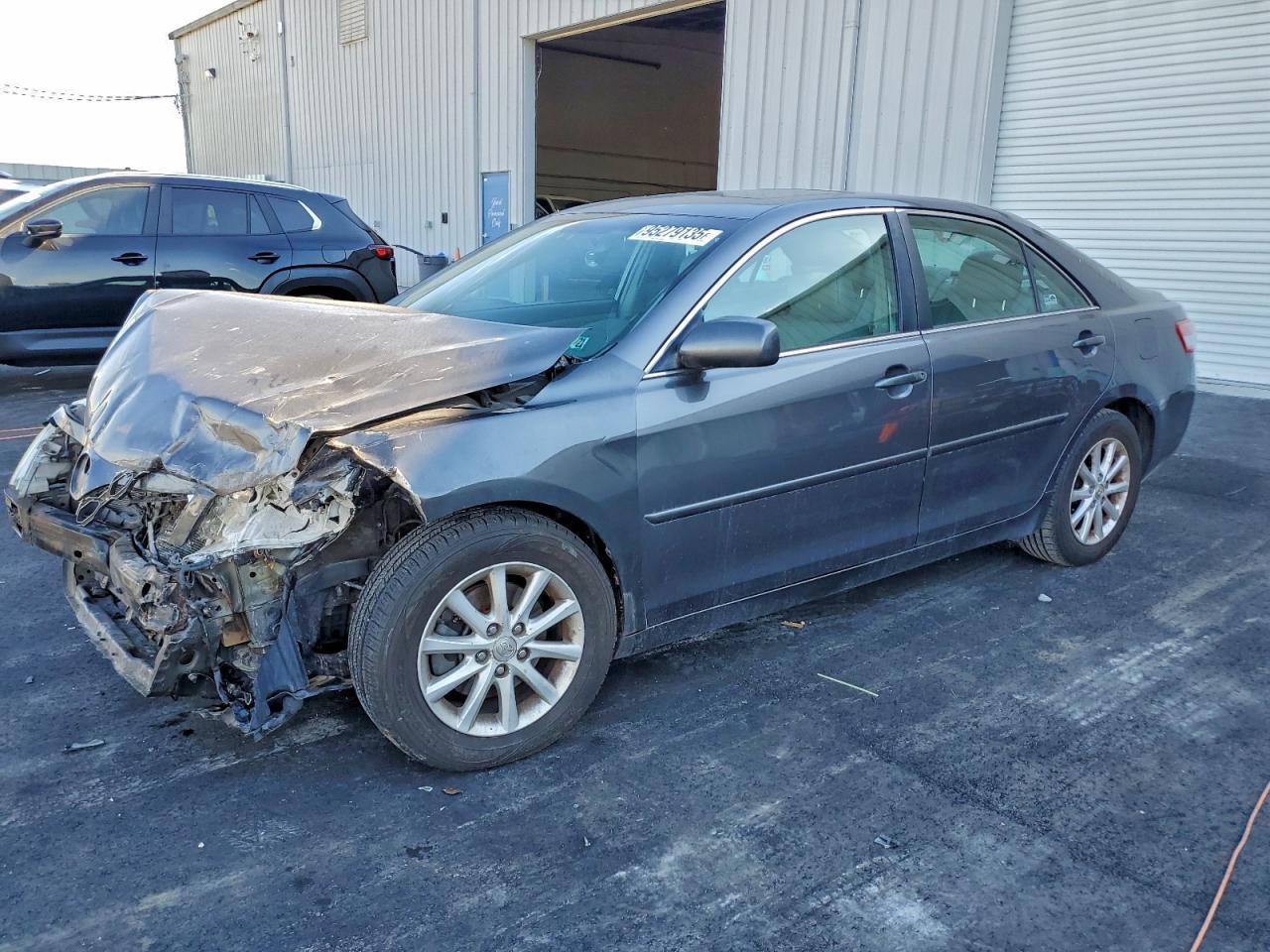 2011 TOYOTA CAMRY