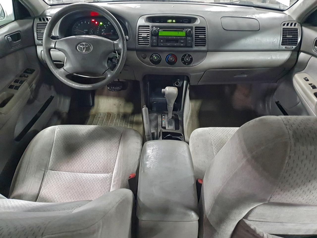 2004 TOYOTA CAMRY