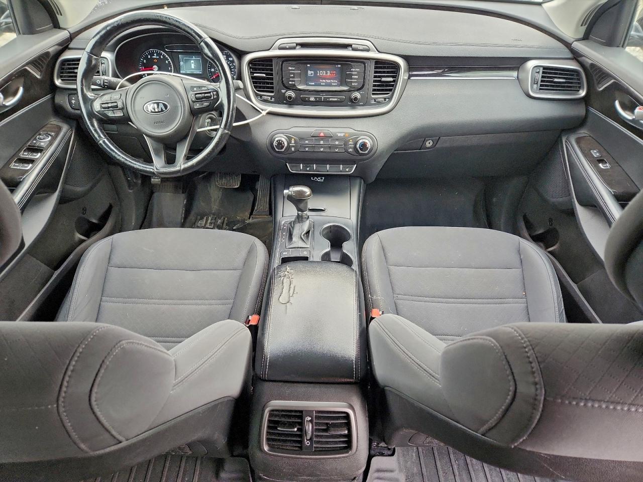 2016 KIA SORENTO
