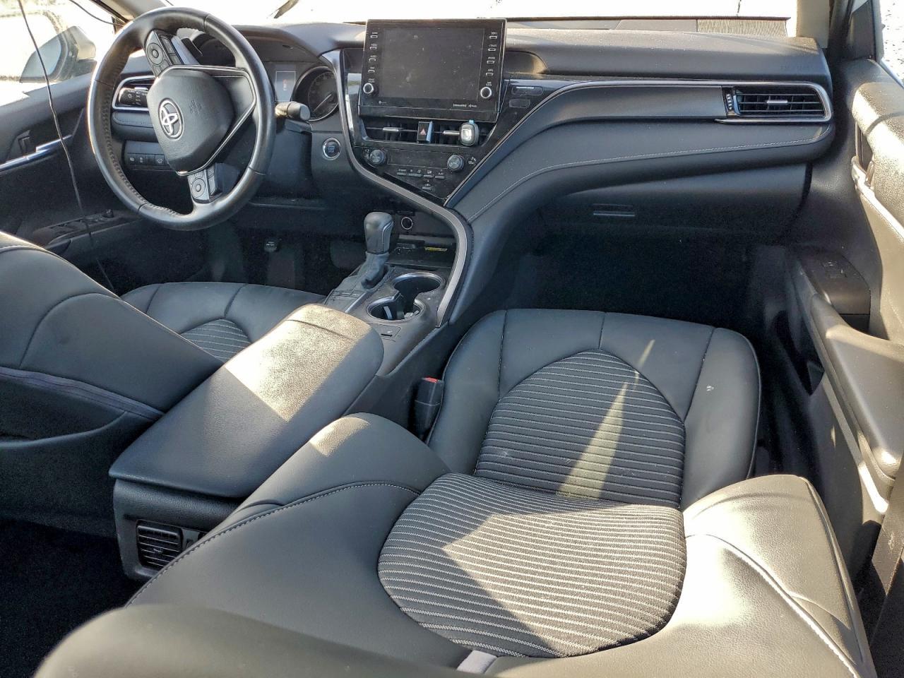 2023 TOYOTA CAMRY
