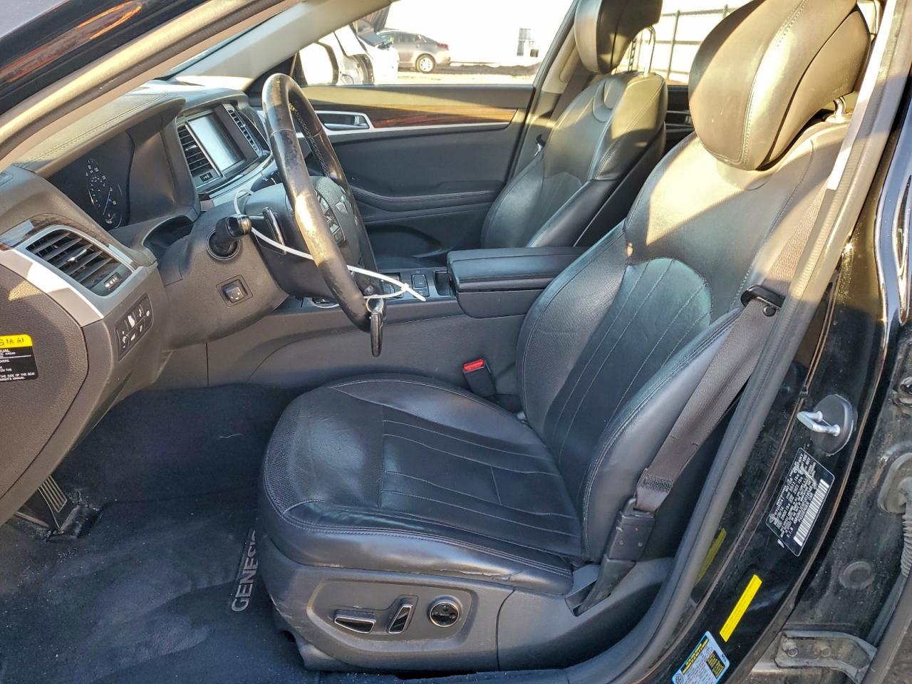 2015 HYUNDAI GENESIS