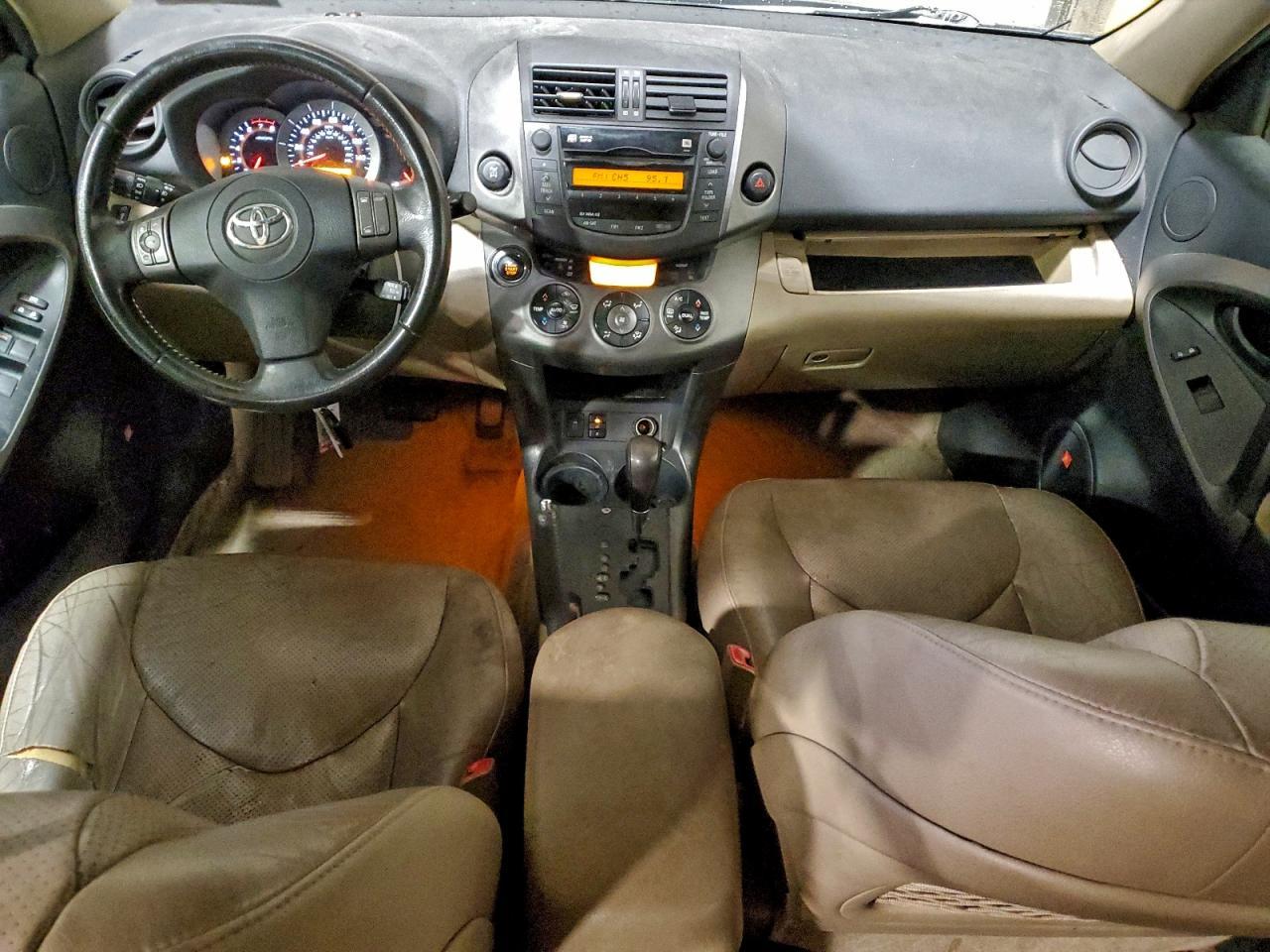 2011 TOYOTA RAV4