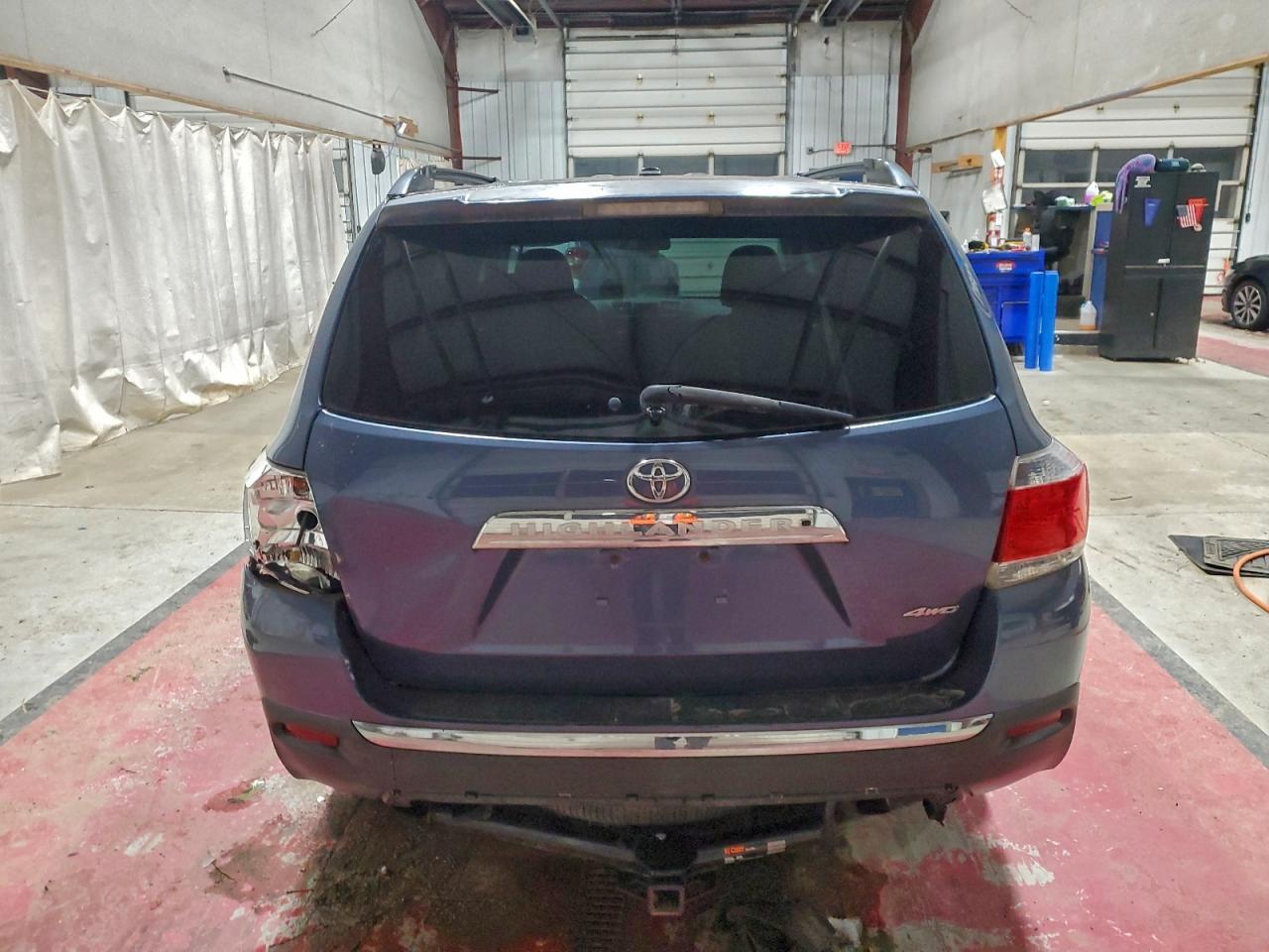 2012 TOYOTA HIGHLANDER