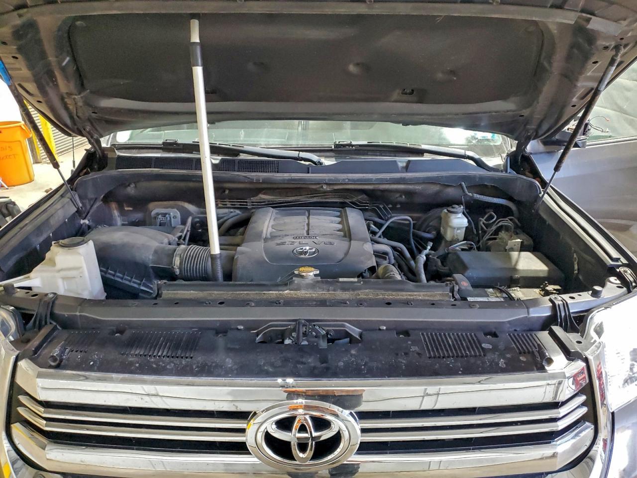 2016 TOYOTA TUNDRA