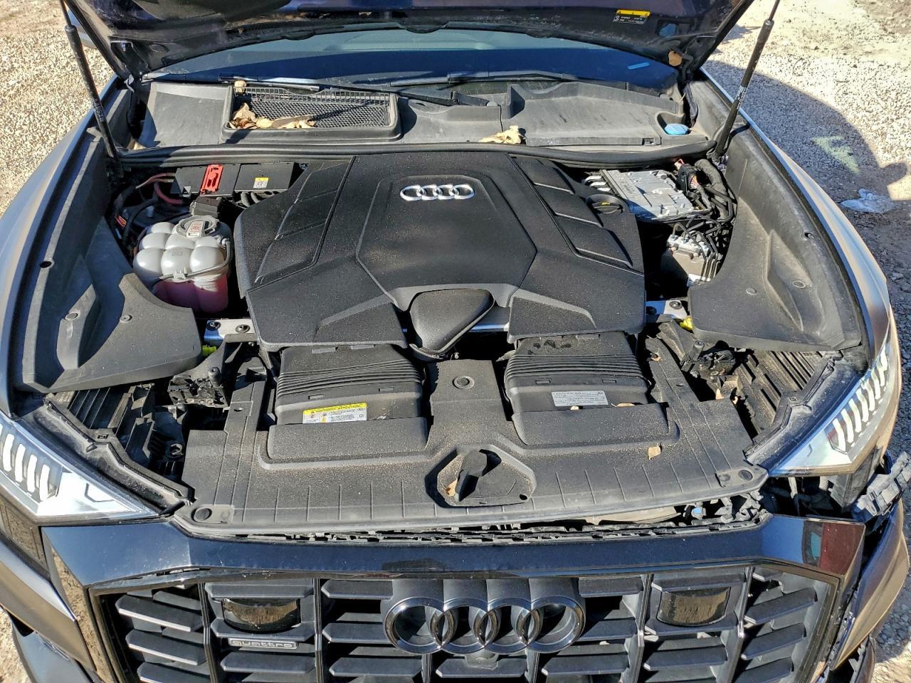 2022 AUDI Q8